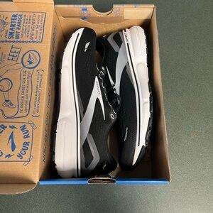 Brooks Ghost 15 Women's Running Shoes - Black and White